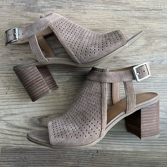 Franco Sarto Heels - Picture 1 of 9